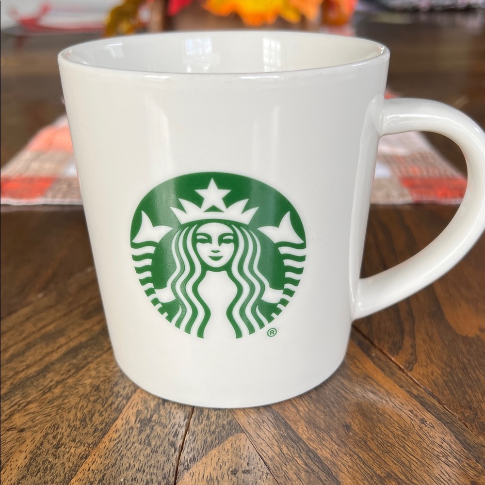 Starbucks Classic White Mug with Green Mermaid Logo, 14oz, no chips/stains, 2014